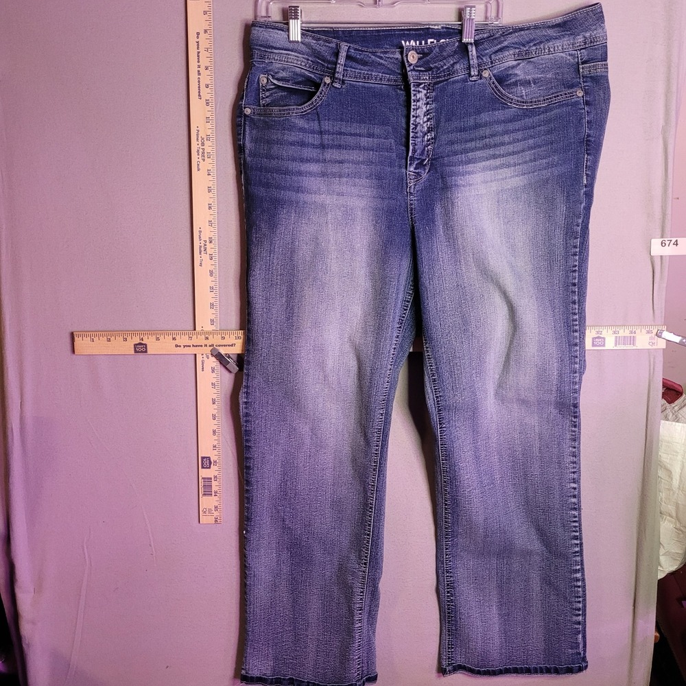 WallFlower Luscious Curvy Fit Jeans Womens 18W Blue Medium Wash WBM12405O Denim‎